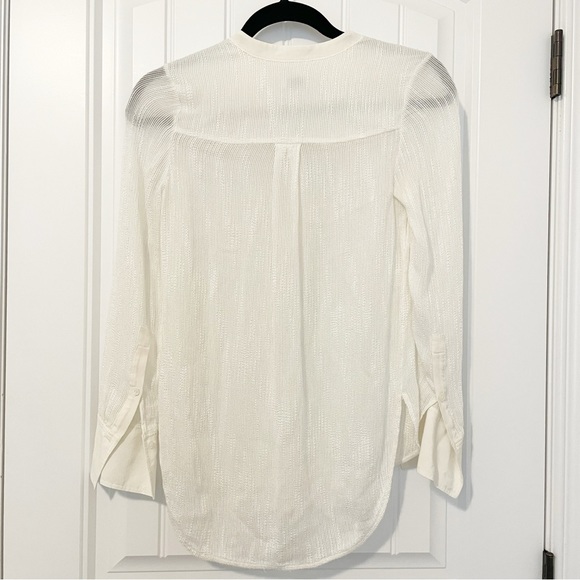 VINCE OFF WHITE RAYON/SILK SIZE 0 CREPE PULLOVER STYLE BLOUSE - Picture 4 of 8